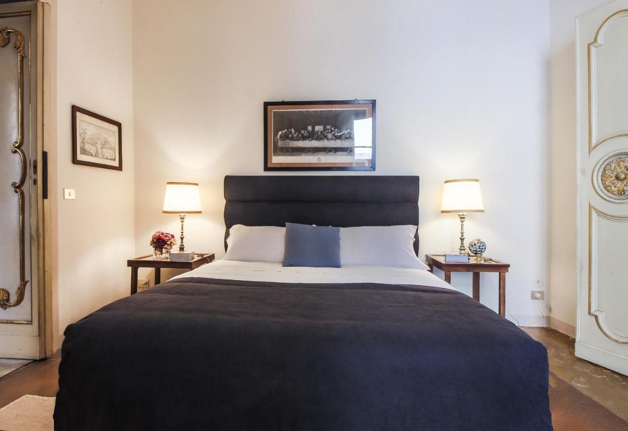 - The Slowcoach House * Florenz